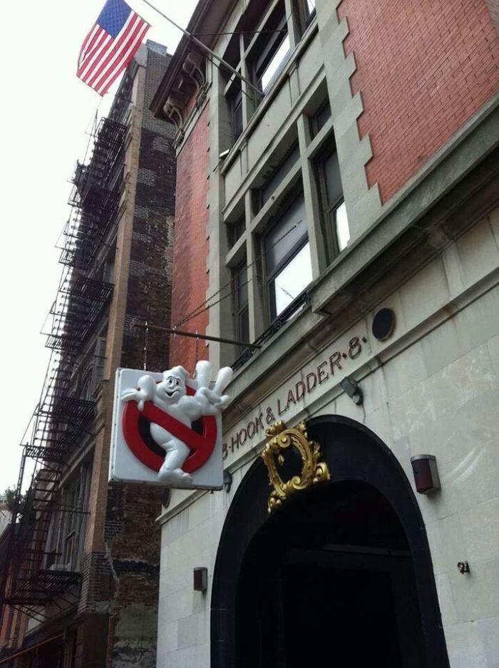 FDNY Hook & Ladder 8 